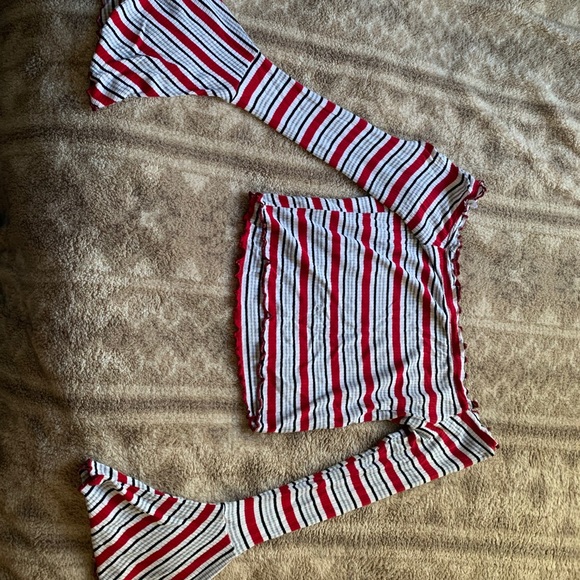 Tops - cropped striped women’s top with flared sleeves